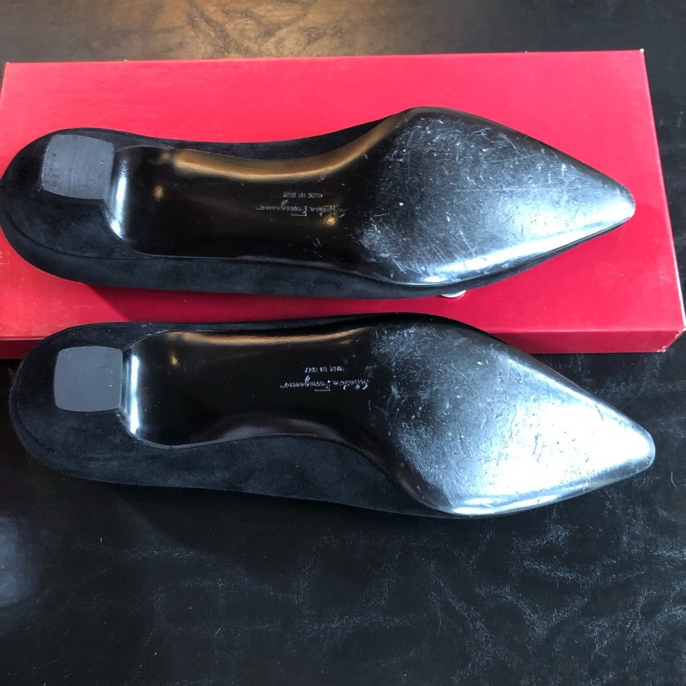 Salvatore Ferragamo Guya Espresso Calf in Black Suede Size 7 1/2 B - Picture 12 of 14